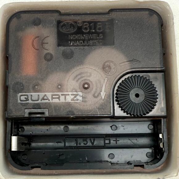 Oregon State Beavers Collegiate Sports 3D Wall Clock Home Decor - Picture 6 of 9